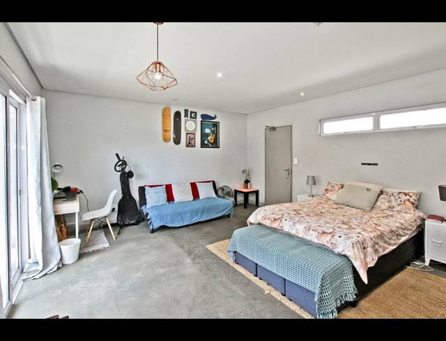 0.5 BEDROOM APARTMENT FOR SALE IN MABONENG